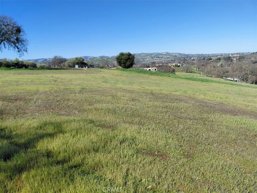 1920 Fire Rock Loop Property Photo 9