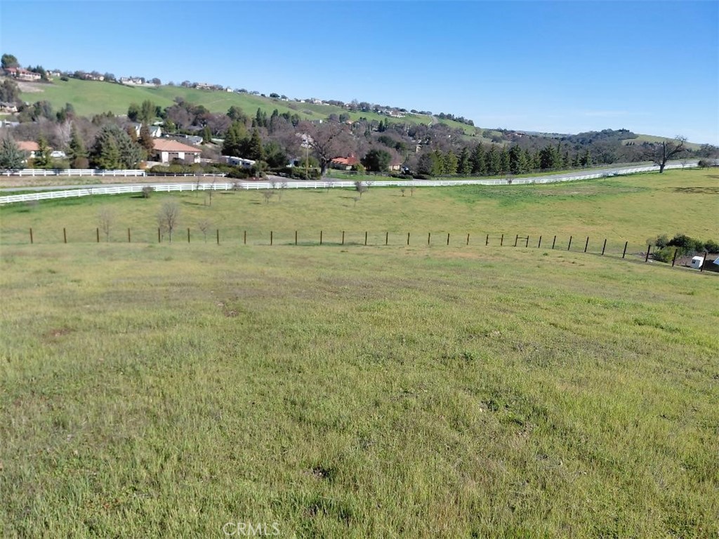 1920 Fire Rock Loop Property Photo 11