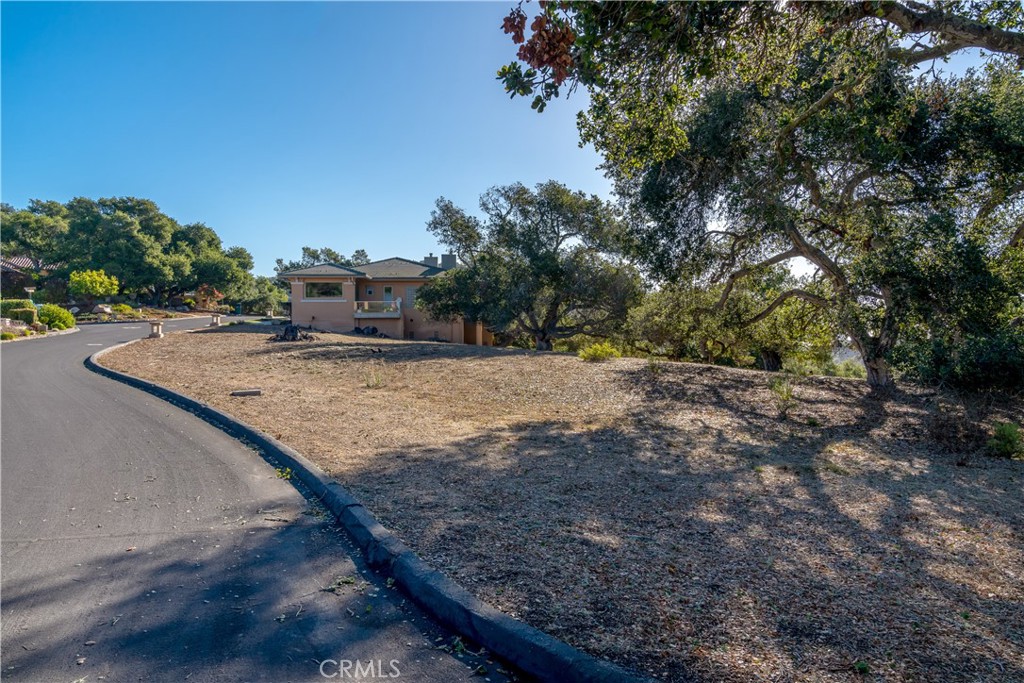 2665 Vista De Avila Property Photo 7