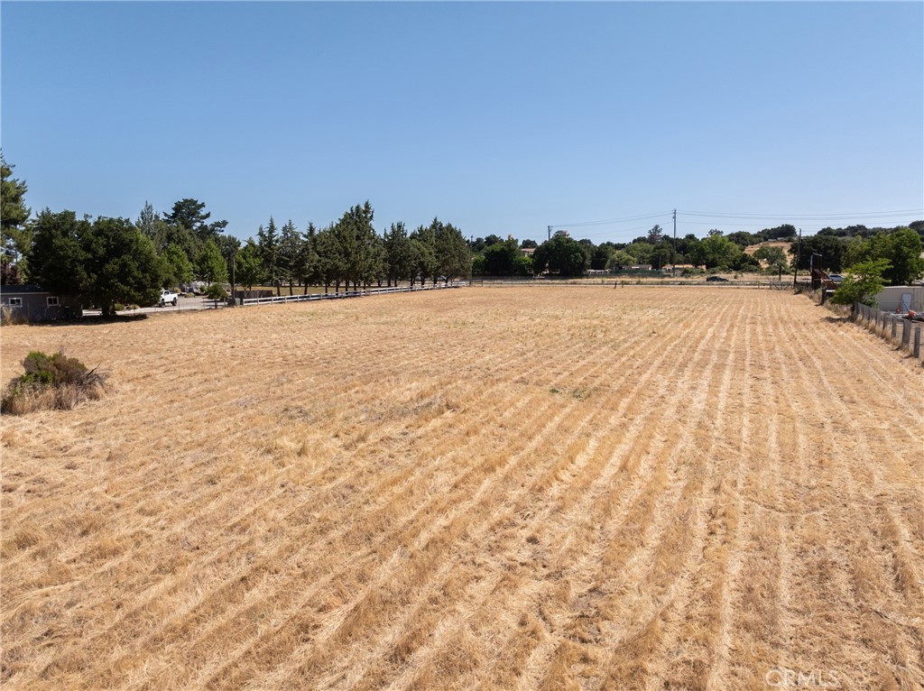 2400 Ramona Road Property Photo 7