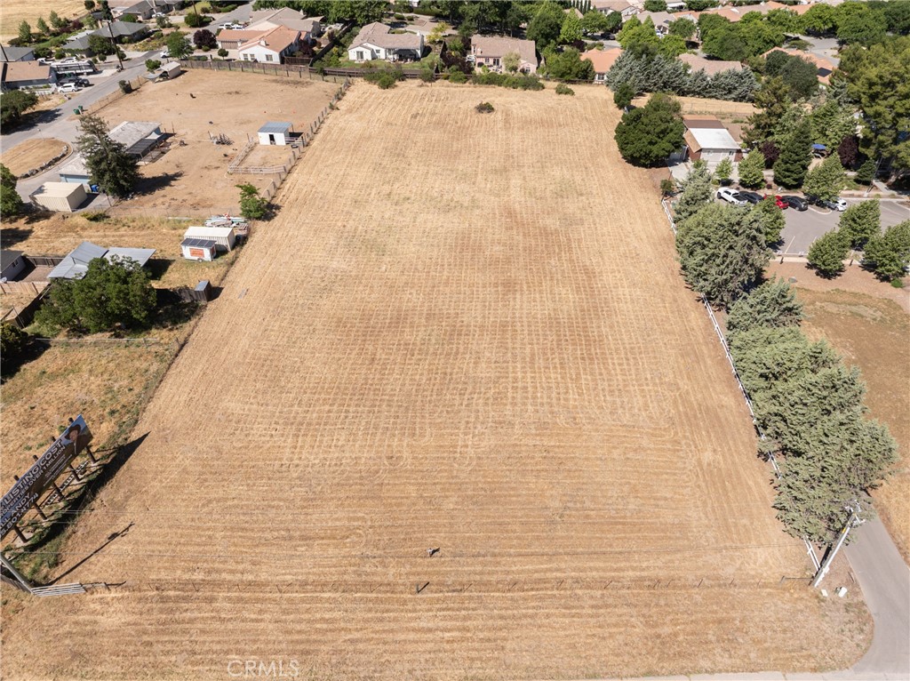 2400 Ramona Road Property Photo 11