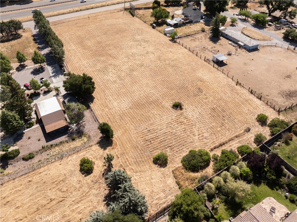2400 Ramona Road Property Photo 18