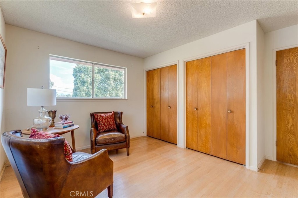 1264 N Refugio Property Photo 33