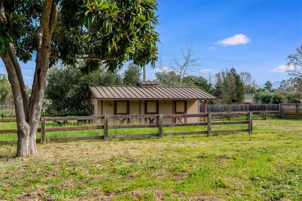 1264 N Refugio Property Photo 42