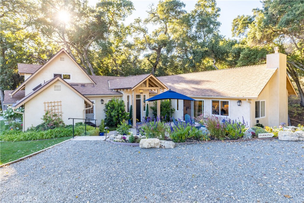 1545 Willow Creek Property Photo 4