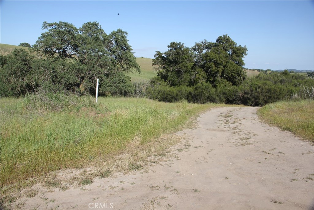 74650 Interlake Property Photo 2