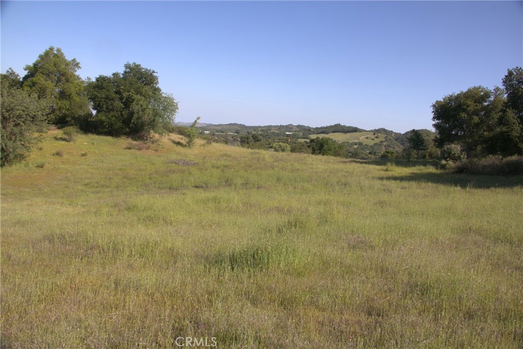 74650 Interlake Property Photo 6