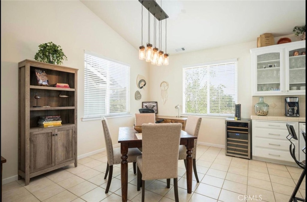 427 Olive Street Property Photo 2