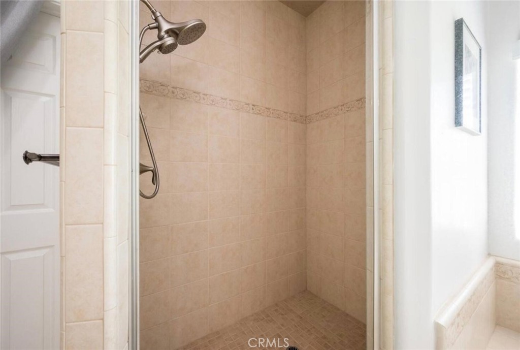 427 Olive Street Property Photo 10