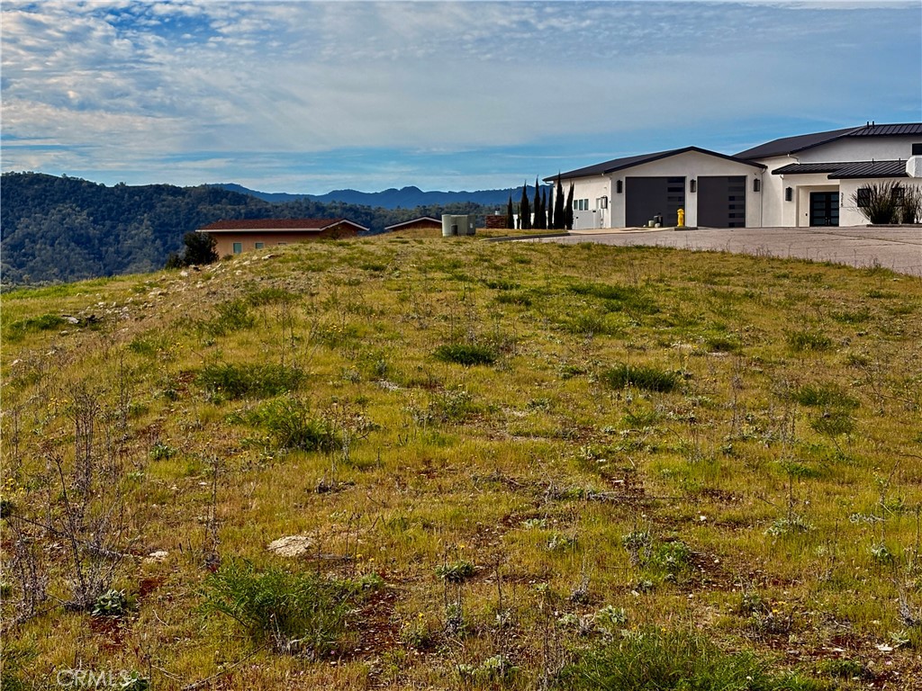 3260 Timberline Drive Property Photo 3