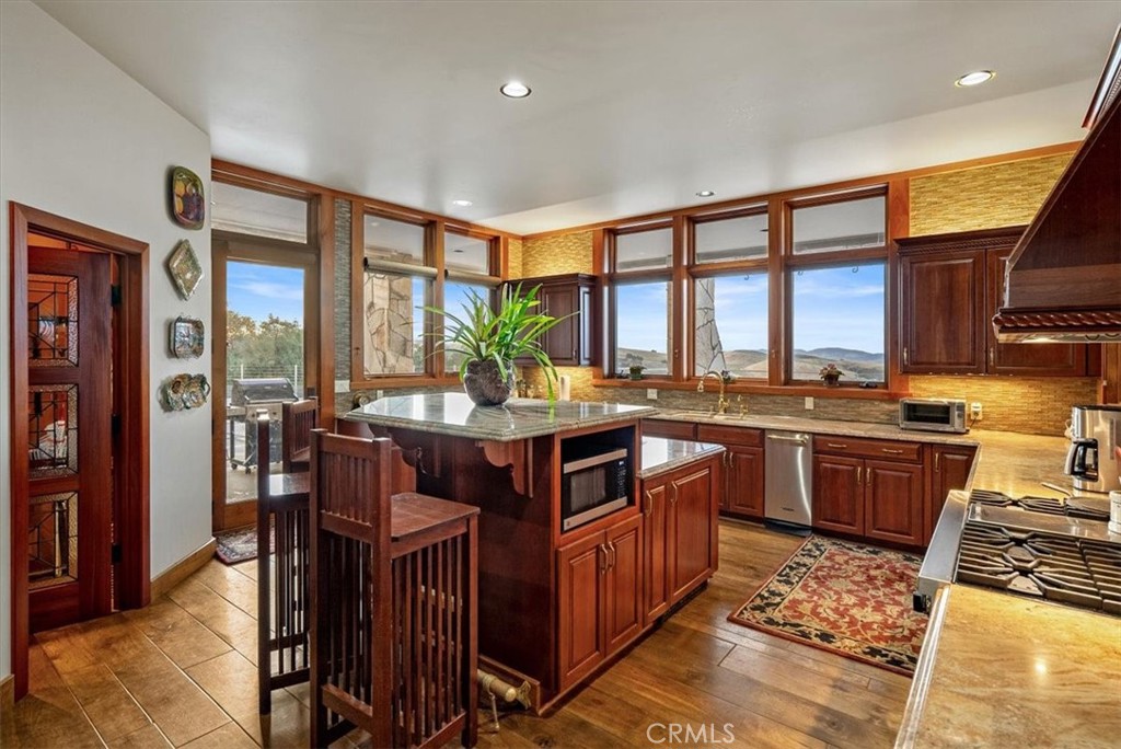 76346 Bryson Hesperia Road Property Photo 15