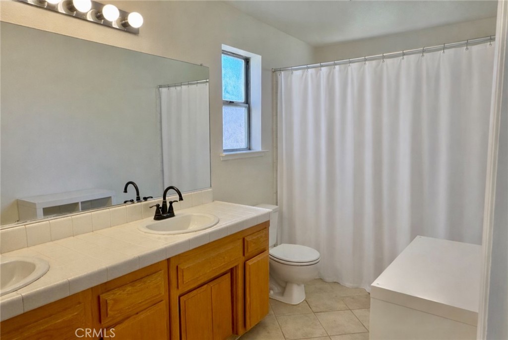 192 Sandbar Court Property Photo 9