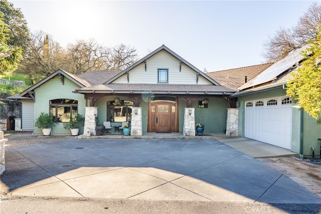 110 11th Property Photo 1