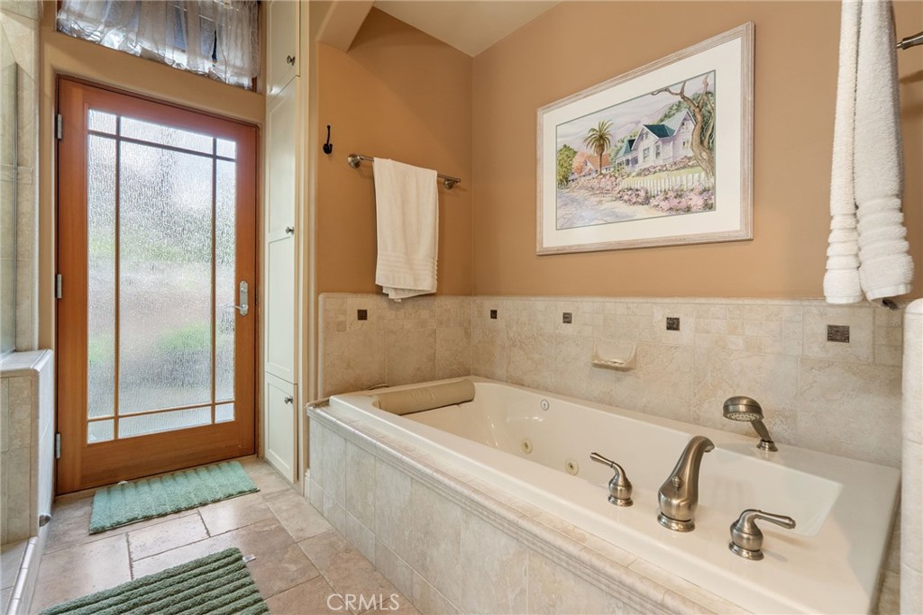 110 11th Property Photo 22