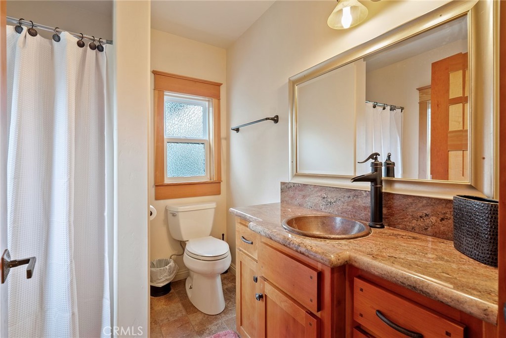 110 11th Property Photo 53