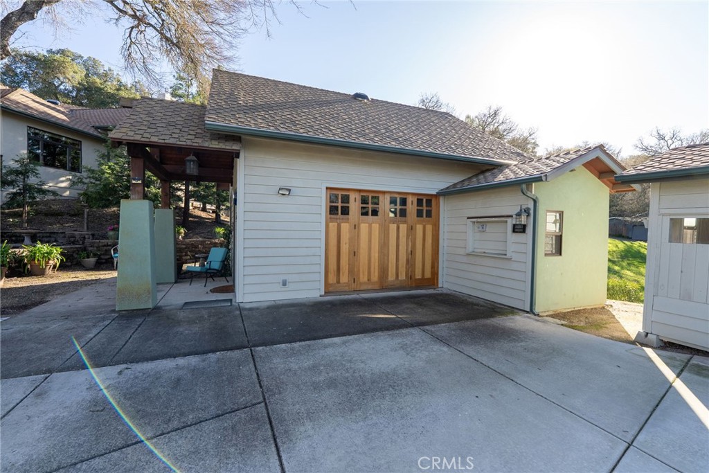 110 11th Property Photo 54