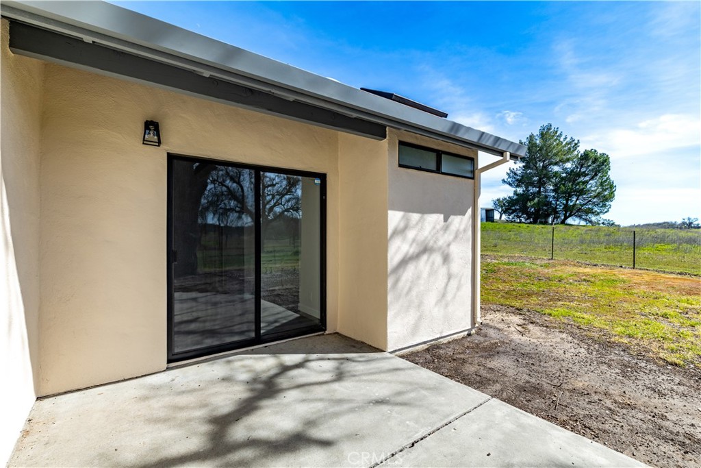 69237 Interlake Road Property Photo 33