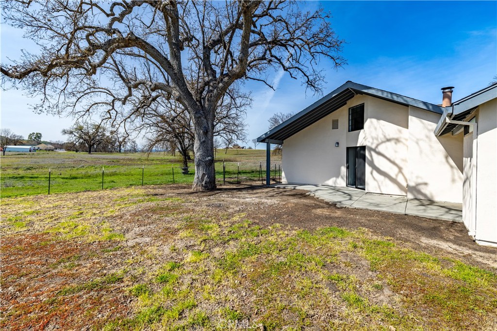 69237 Interlake Road Property Photo 38