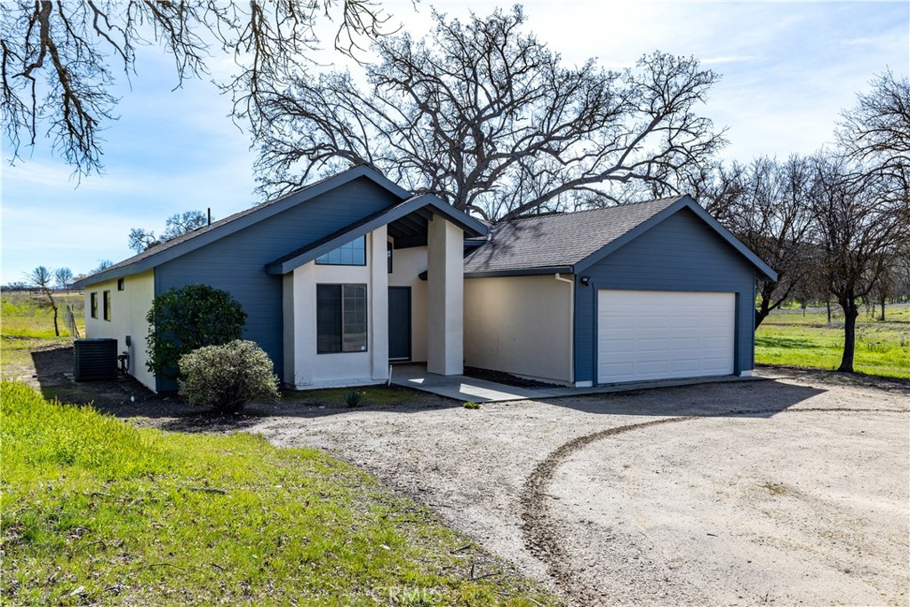 69237 Interlake Road Property Photo 39