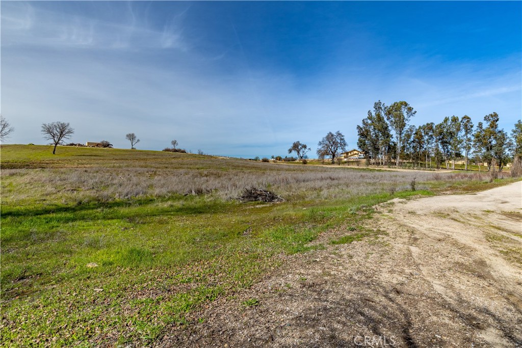 69237 Interlake Road Property Photo 46