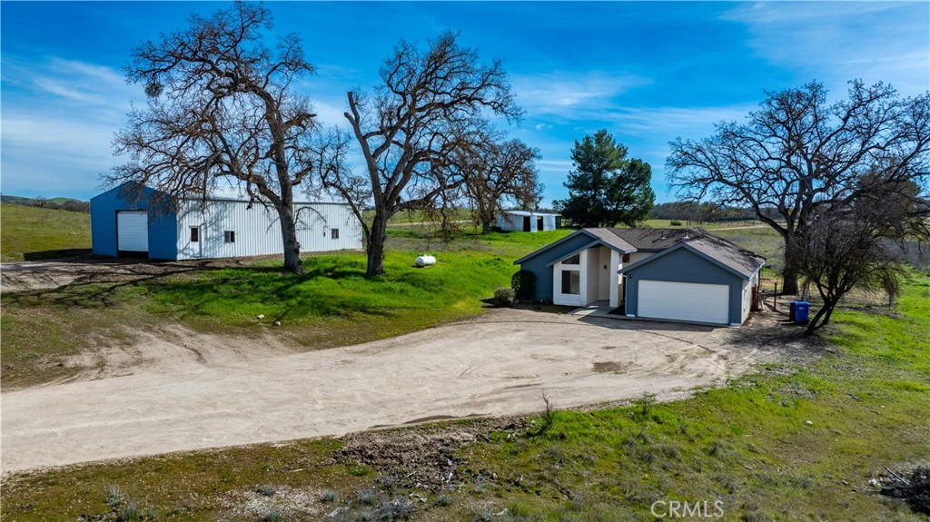69237 Interlake Road Property Photo 47