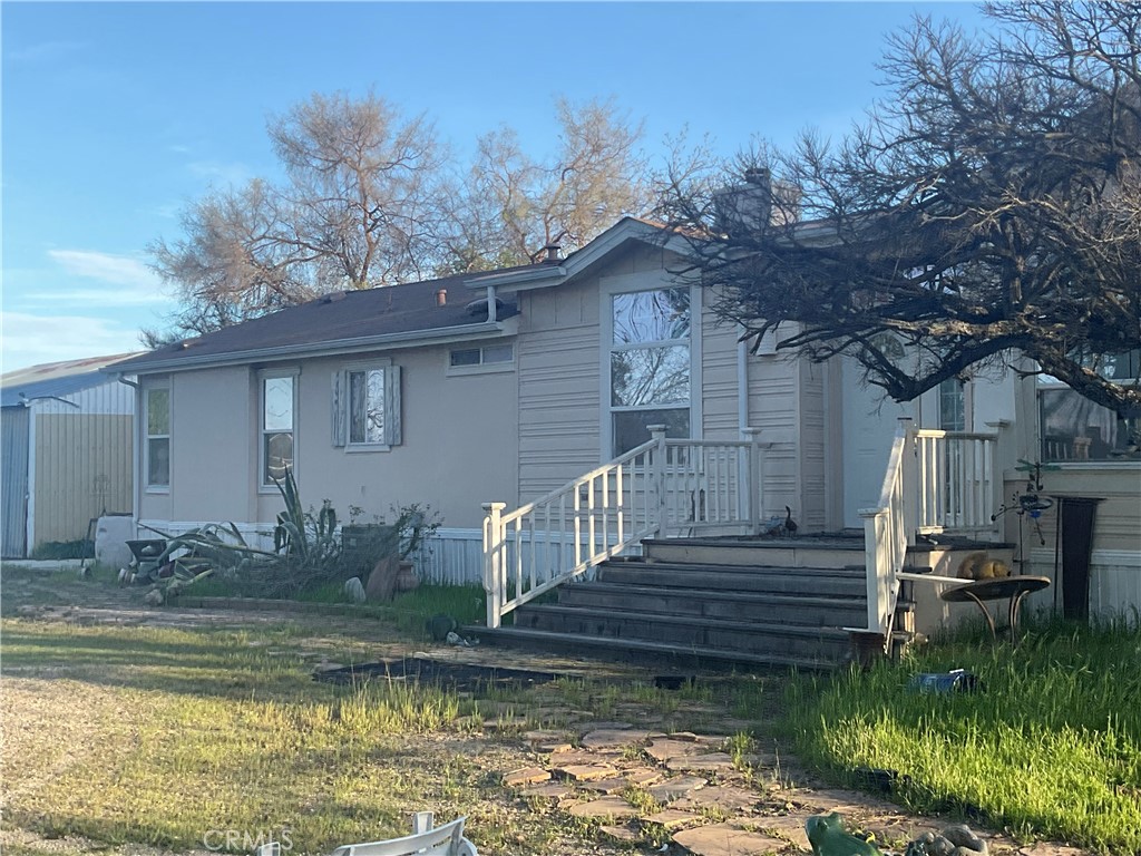 76671 Hesperia Property Photo 4