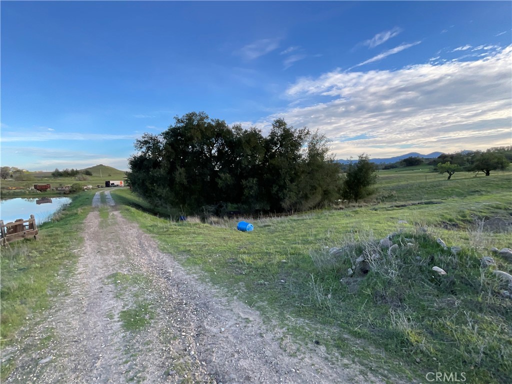 76671 Hesperia Property Photo 28