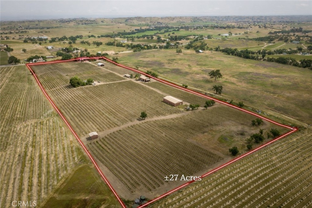5575 El Pomar Property Photo 7