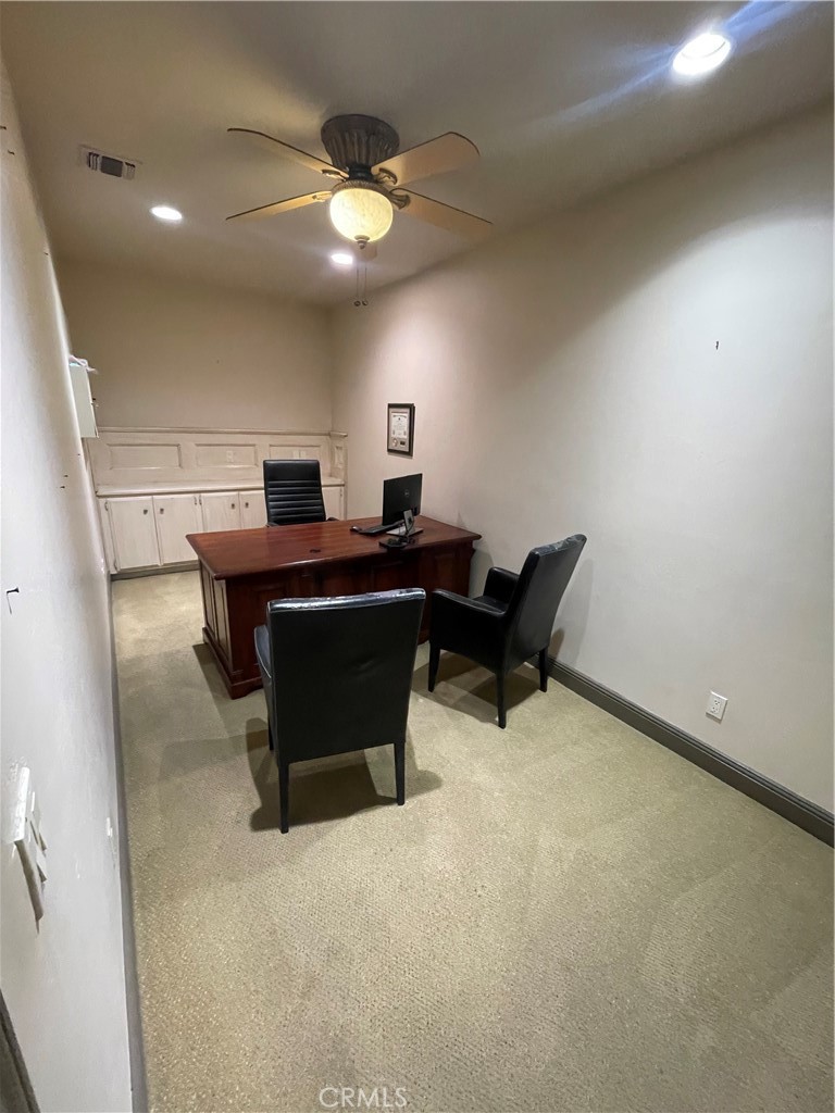 935 Riverside Property Photo 14