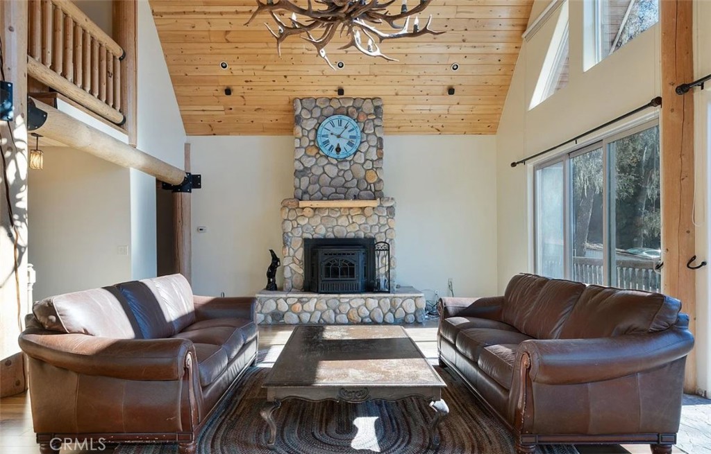 5935 Aluffo Property Photo 4