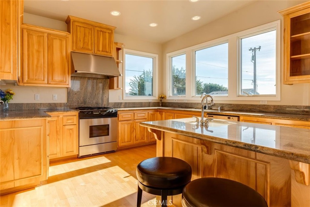 305 Ivar Street Property Photo 23