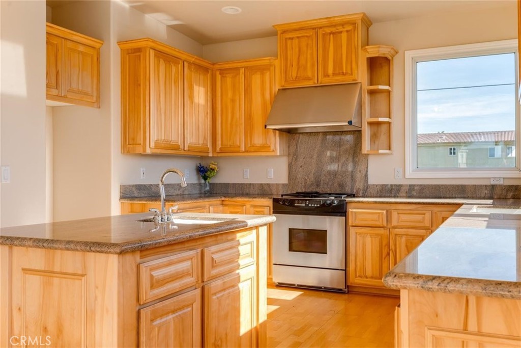 305 Ivar Street Property Photo 29