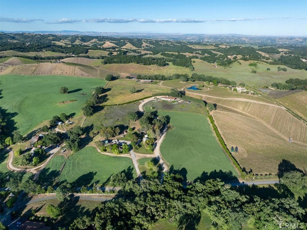 5250 , 5260 Vineyard Property Photo