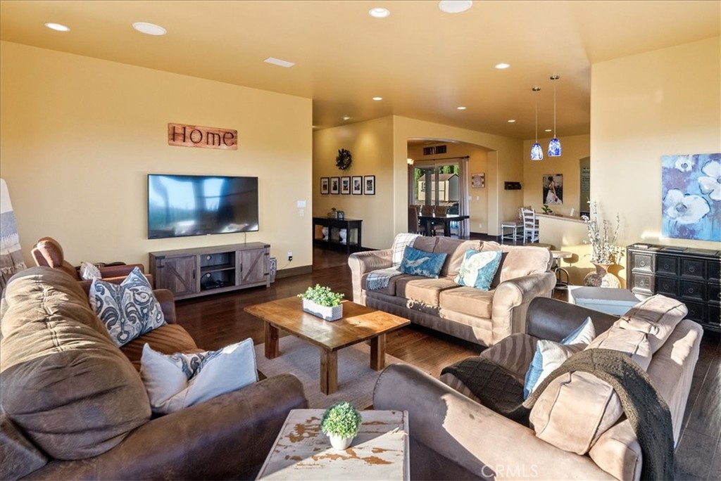 5250 , 5260 Vineyard Property Photo 8