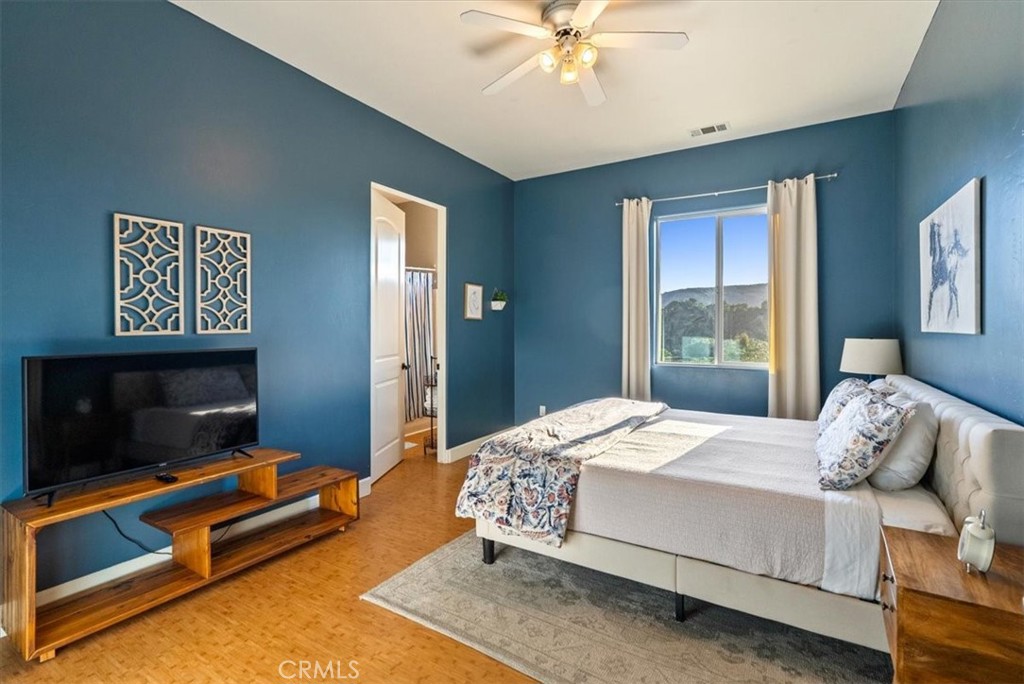5250 , 5260 Vineyard Property Photo 17