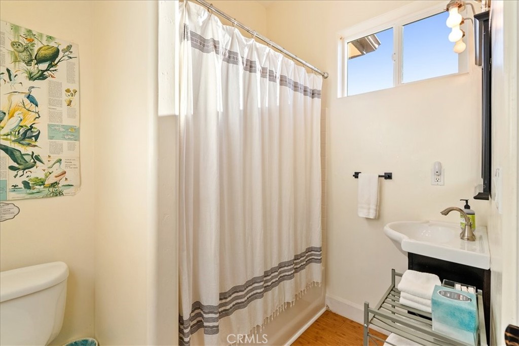 5250 , 5260 Vineyard Property Photo 25