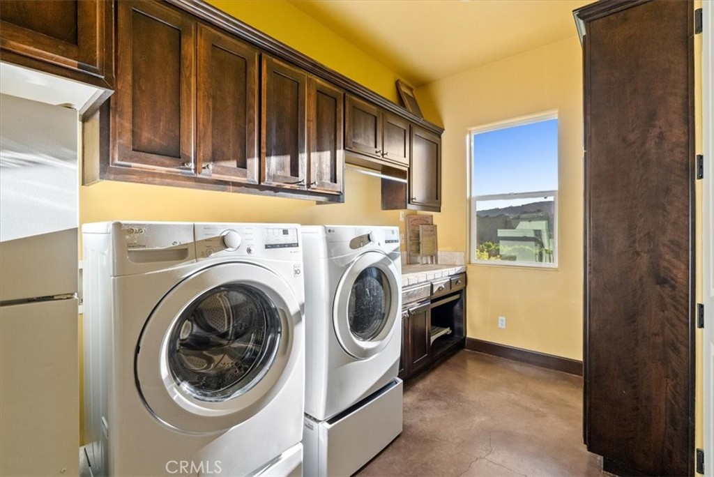 5250 , 5260 Vineyard Property Photo 27
