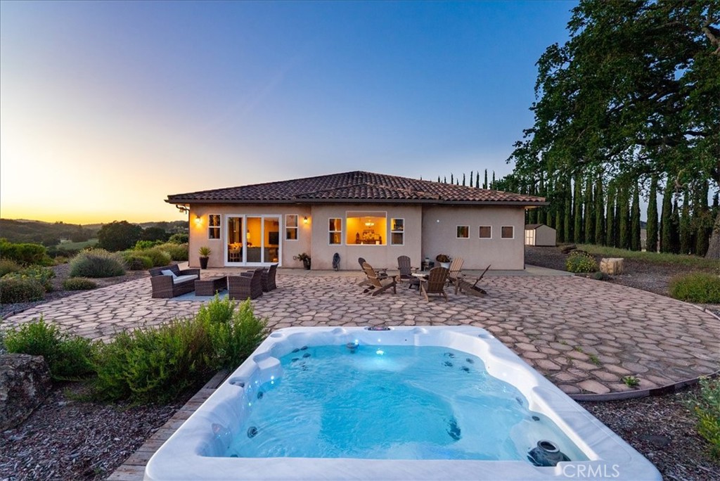 5250 , 5260 Vineyard Property Photo 31