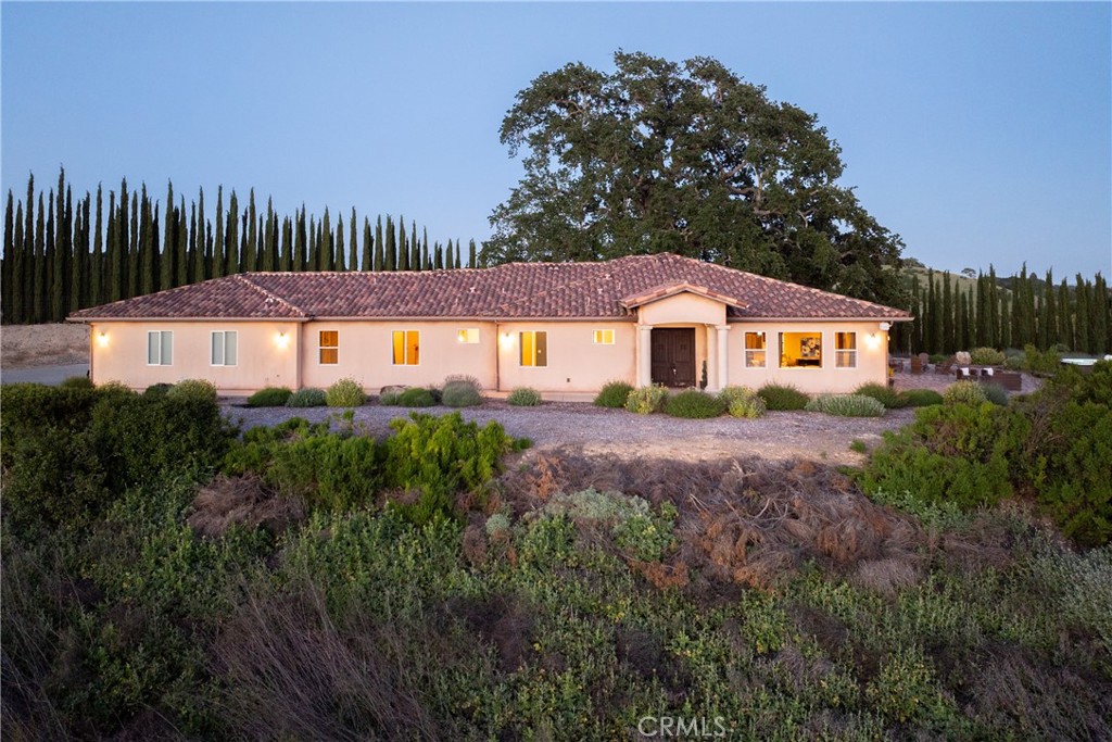 5250 , 5260 Vineyard Property Photo 34