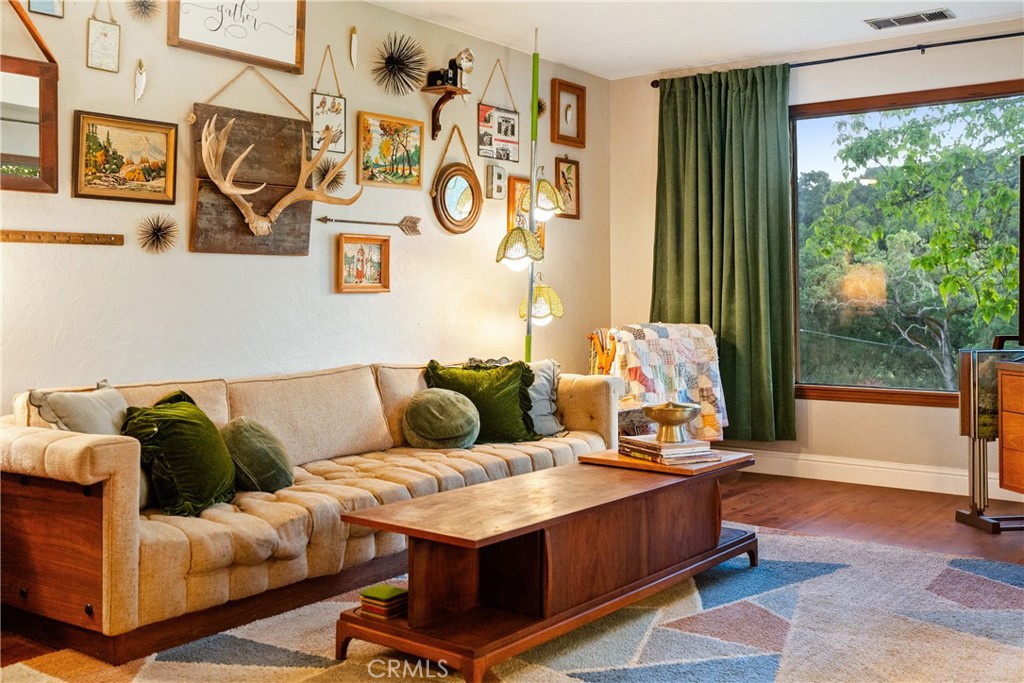 5250 , 5260 Vineyard Property Photo 42