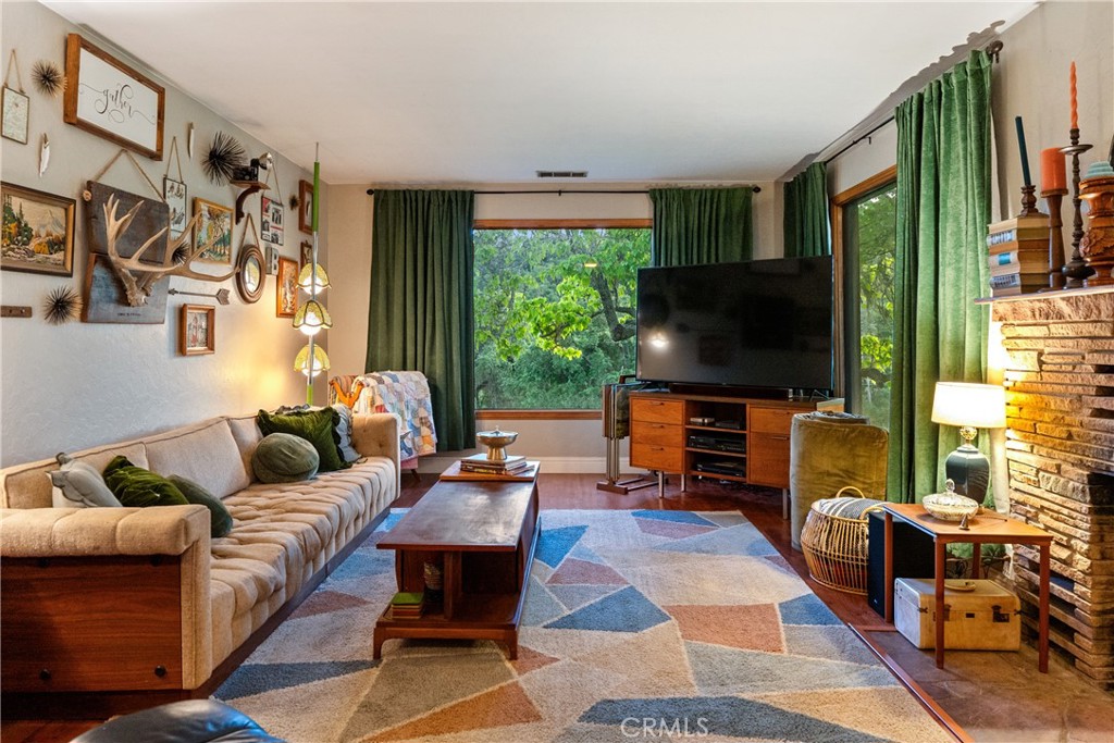 5250 , 5260 Vineyard Property Photo 43