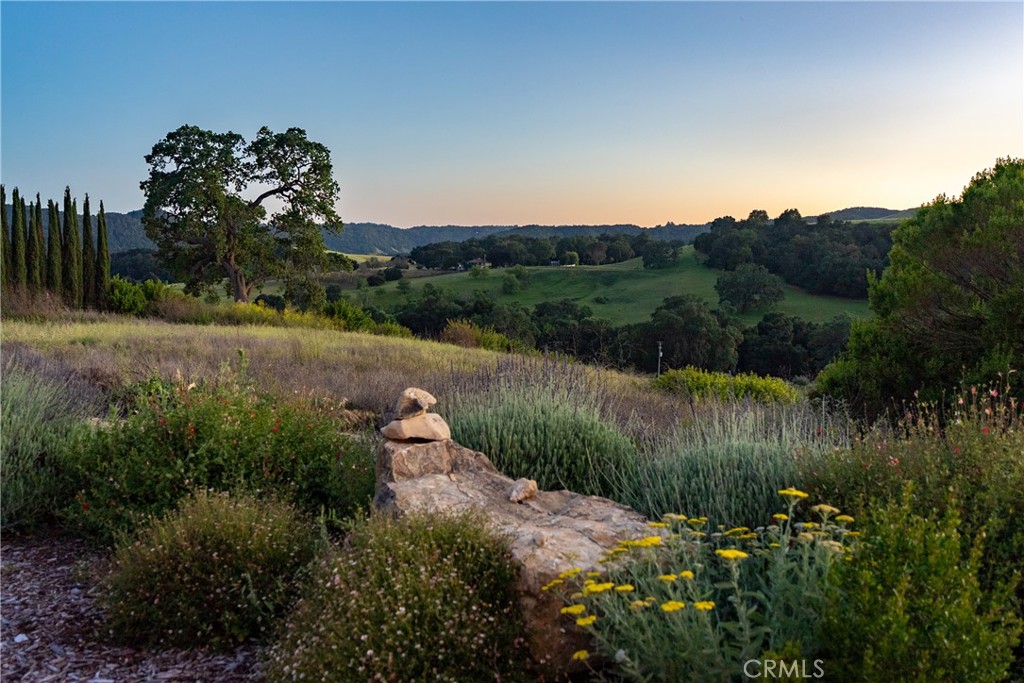 5250 , 5260 Vineyard Property Photo 65