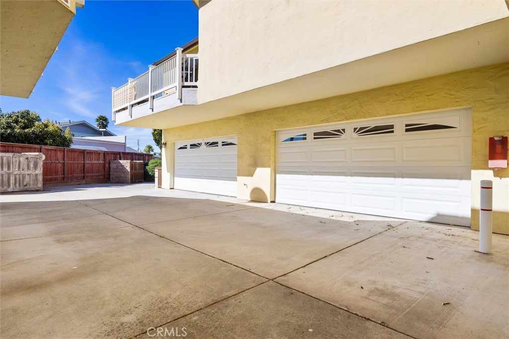 1187 Main Property Photo 15