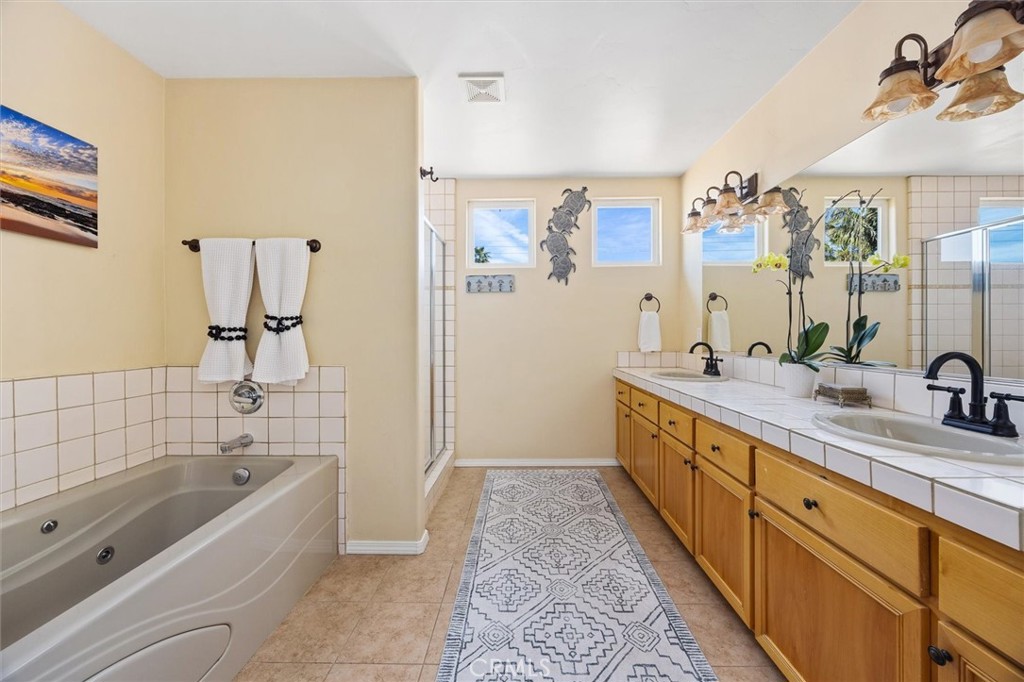 1187 Main Property Photo 16