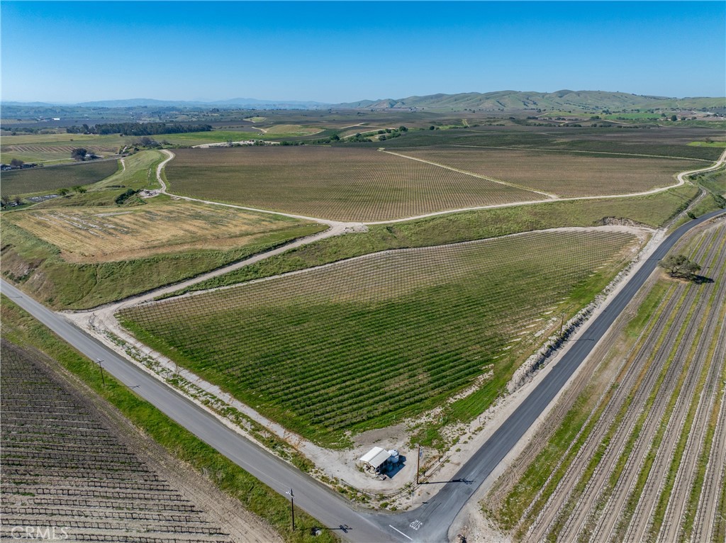 7310 Estrella Road Property Photo 14
