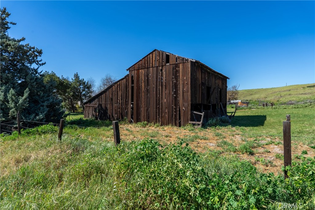 7310 Estrella Road Property Photo 35