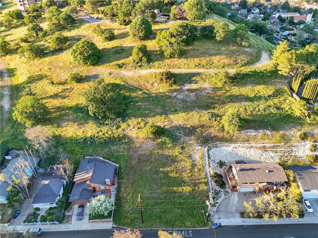 153 Pacific Avenue Property Photo 2