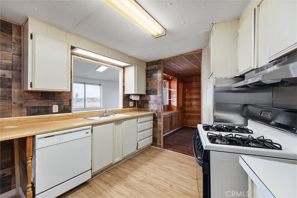 30751 Sharp Property Photo 26