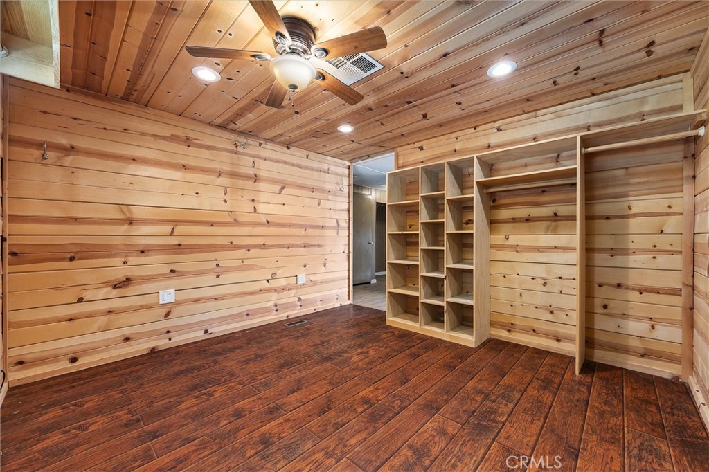 30751 Sharp Property Photo 32