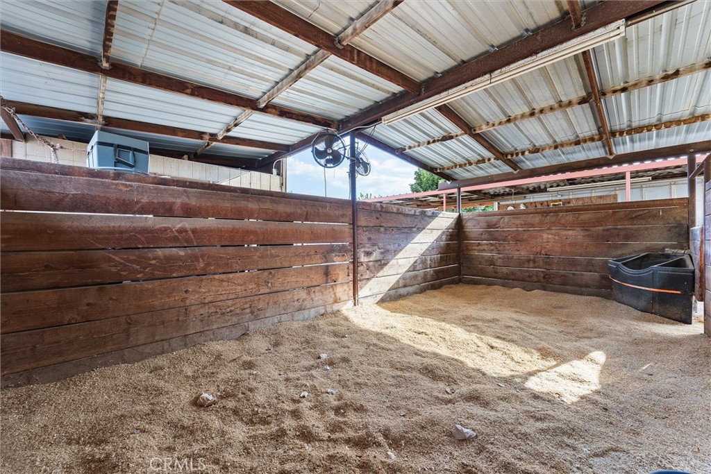 30751 Sharp Property Photo 40